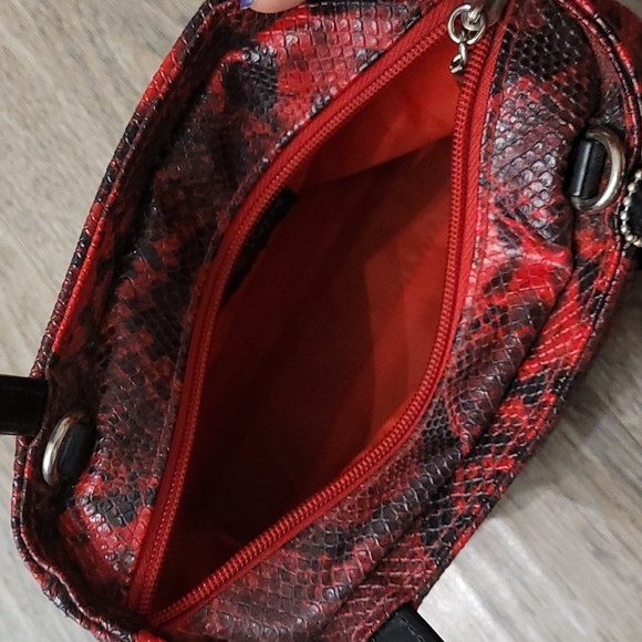 Jeanne Lottie Red Snake Print Purse - Picture 10 of 10